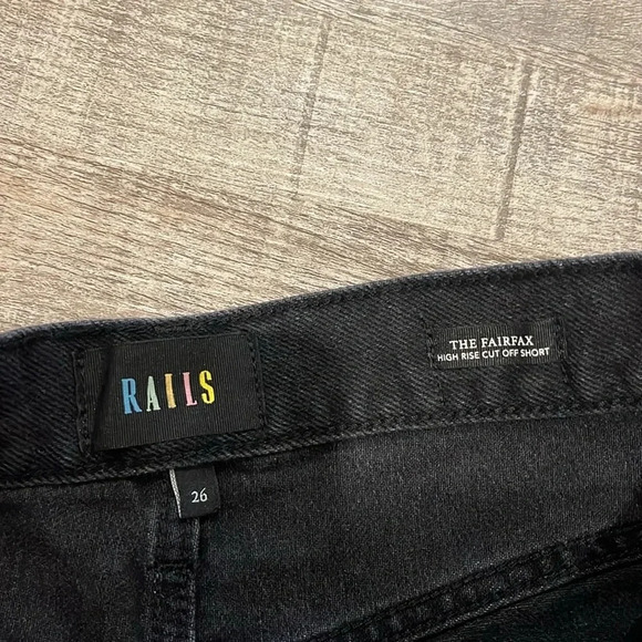 NWT!! Rails - The Fairfax High Rise Cut Off Shorts - Ash Black - Size 26 - Picture 6 of 9